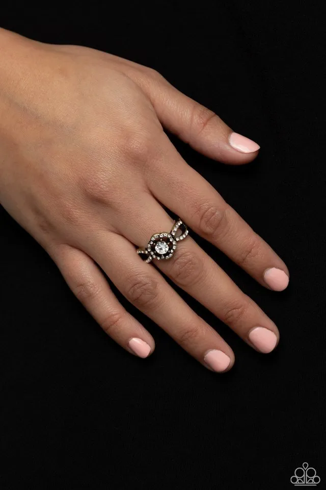 Paparazzi Ring ~ Will FLOWER - Brass